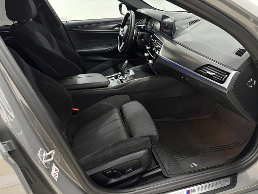 BMW 5 серии 520d xDrive M Sport Pure, 2020 года, пробег 104377 км