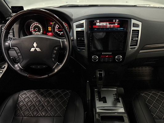 Mitsubishi Pajero GLS, 2019 года, пробег 15000 км