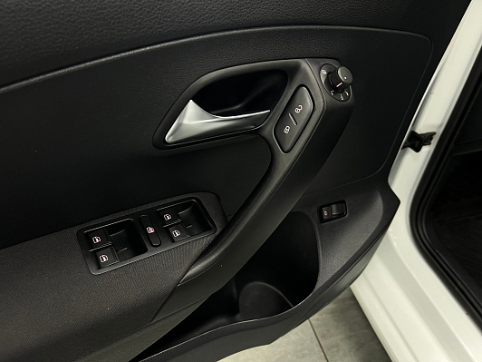 Volkswagen Polo Comfortline, 2020 года, пробег 87198 км