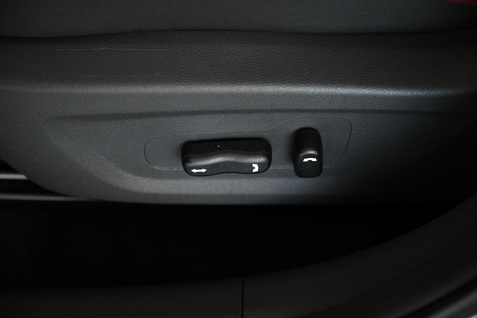 Changan Eado Plus Техно, серый