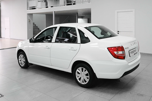 Lada (ВАЗ) Granta Standard, 2023 года, пробег 40000 км