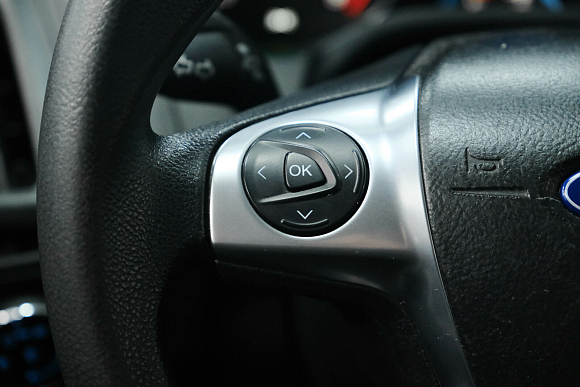 Ford Focus, 2013 года, пробег 194715 км