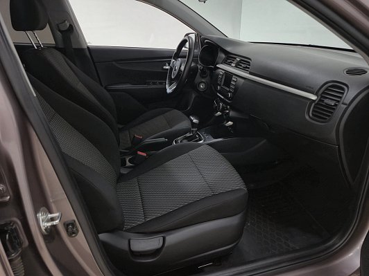 Kia Rio Luxe, 2019 года, пробег 102015 км