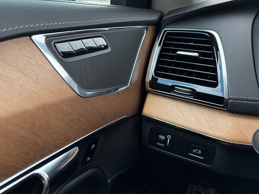 Volvo XC90 R-Design, 2020 года, пробег 80700 км