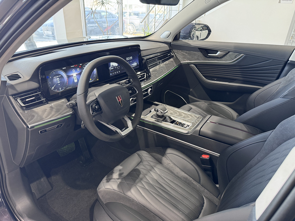 Hongqi HS5 Делюкс (Deluxe), коричневый