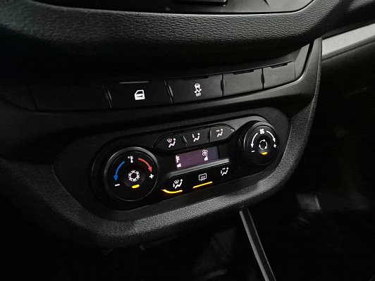 Lada (ВАЗ) Vesta Comfort, 2018 года, пробег 110485 км