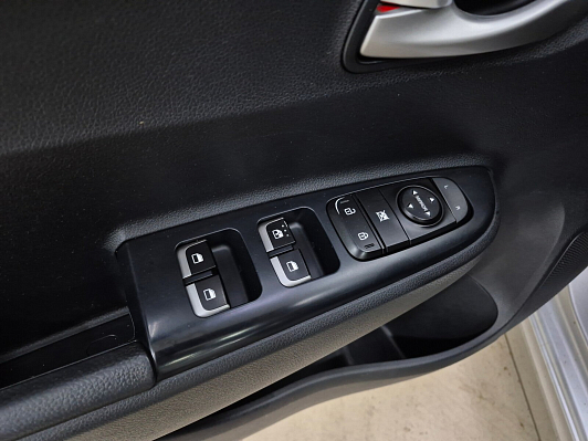 Kia Rio Luxe, 2017 года, пробег 133605 км