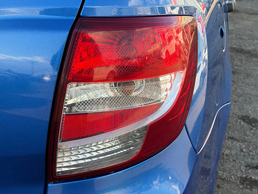 Lada (ВАЗ) Granta, 2017 года, пробег 121760 км