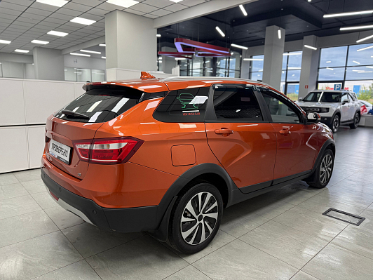 Lada (ВАЗ) Vesta Luxe Multimedia (2017-2019), 2018 года, пробег 118992 км