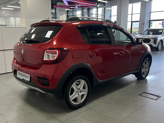 Renault Sandero Confort, 2015 года, пробег 120372 км