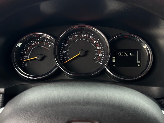 Renault Logan Stepway Life, 2020 года, пробег 133221 км