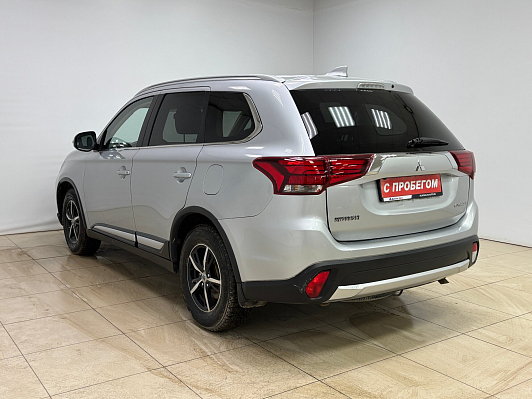 Mitsubishi Outlander Instyle, 2018 года, пробег 239865 км