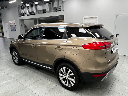 Geely Atlas Luxury, 2019 года, пробег 141981 км