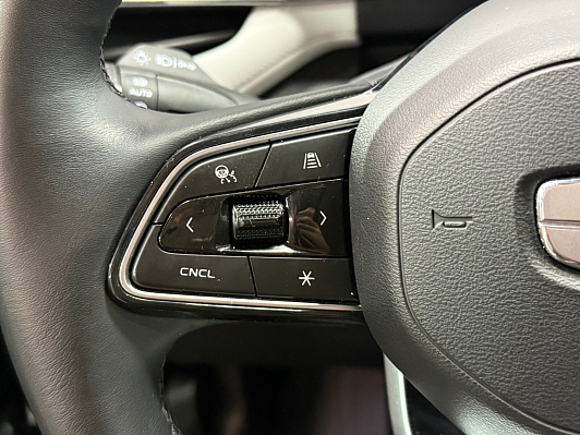 Geely Atlas Flagship, 2024 года, пробег 35500 км