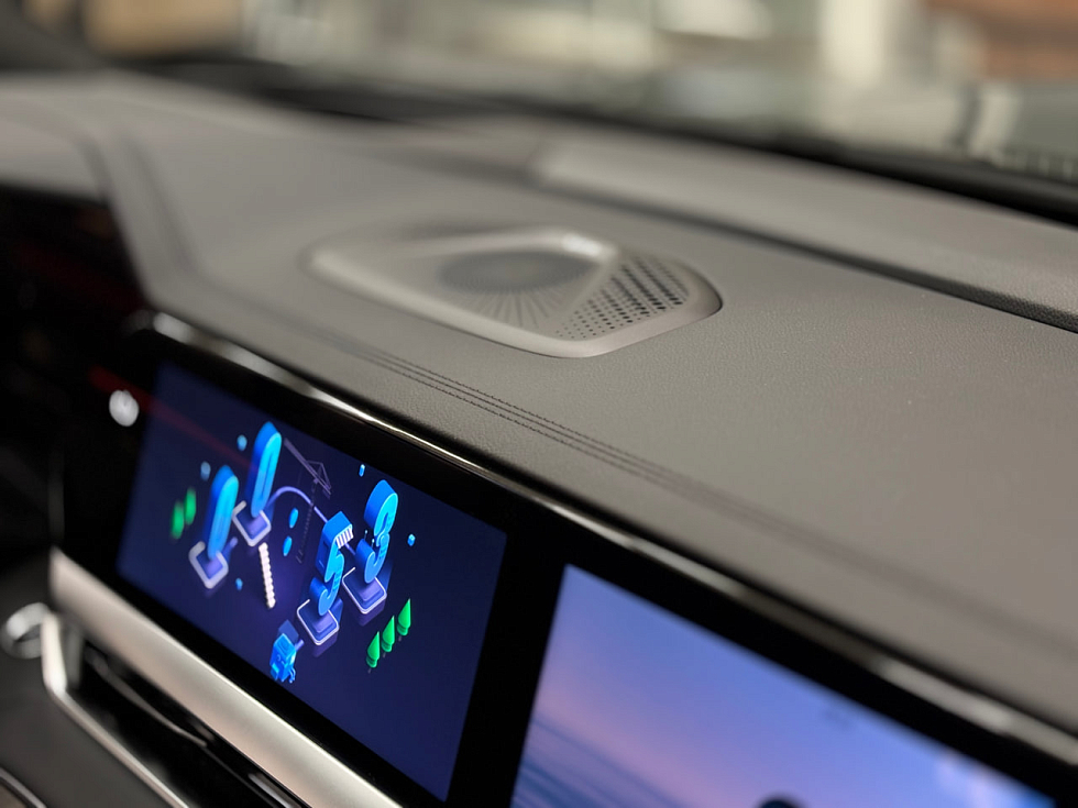 Geely Monjaro Flagship SE, зеленый