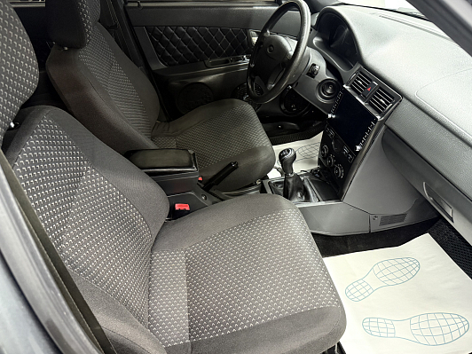 Lada (ВАЗ) Priora Люкс, 2012 года, пробег 175764 км