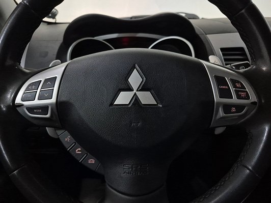 Mitsubishi Outlander Intense, 2008 года, пробег 179504 км