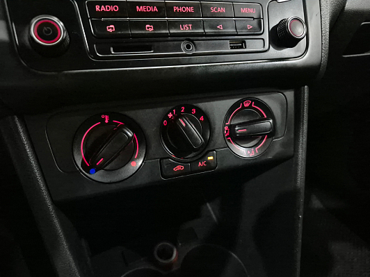 Volkswagen Polo Sochi Edition, 2015 года, пробег 223926 км