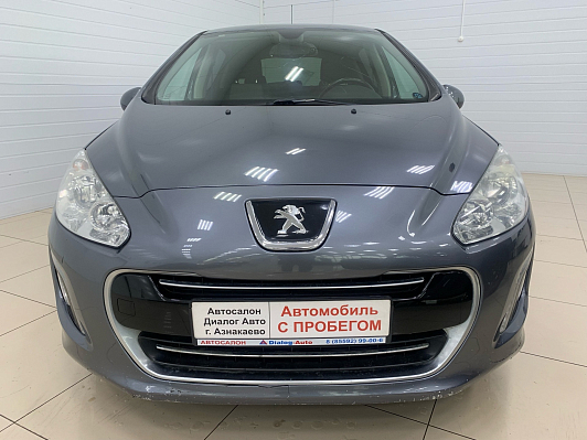 Peugeot 308, 2011 года, пробег 130000 км