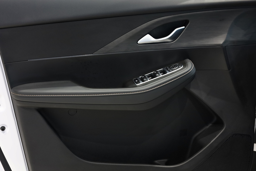 Omoda C5 Supreme, белый