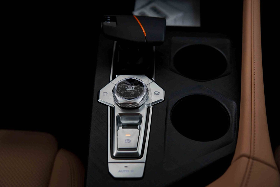 Changan UNI-V Tech, черный