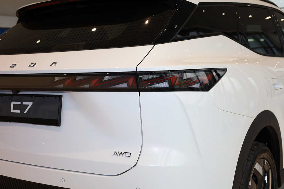 Omoda C7 Драйв, белый