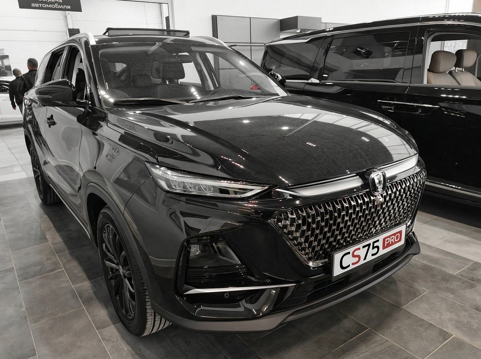 Changan CS75 Pro Техно 5 мест, черный