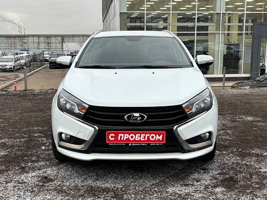 Lada (ВАЗ) Vesta Luxe Multimedia (2017-2019), 2019 года, пробег 92437 км