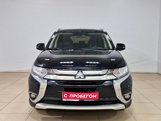 Mitsubishi Outlander Intense, 2016 года, пробег 294901 км