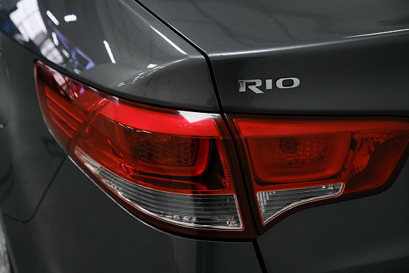 Kia Rio Luxe, 2015 года, пробег 182000 км