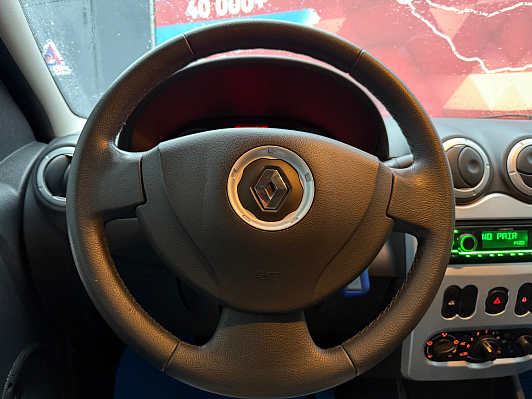 Renault Logan Prestige, 2013 года, пробег 209800 км