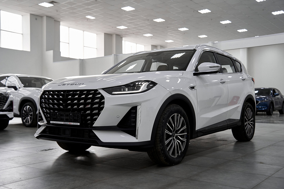 JETOUR X70+ Комфорт, белый