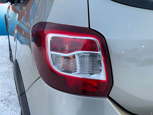 Renault Sandero Stepway Life, 2020 года, пробег 70800 км