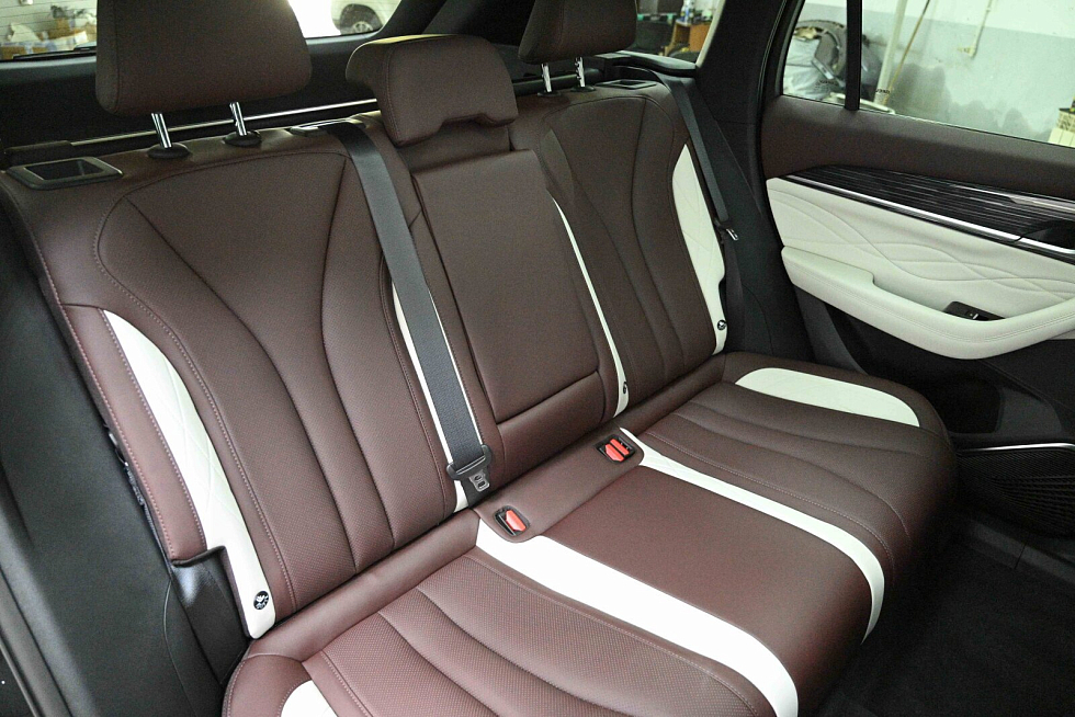 Geely Monjaro Flagship (2023-2025), черный