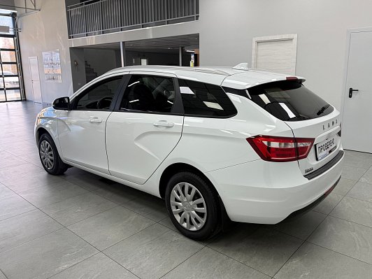 Lada (ВАЗ) Vesta Comfort, 2018 года, пробег 103500 км