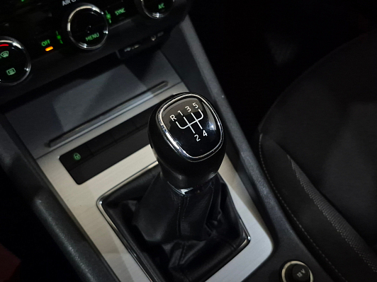 Skoda Octavia Ambition, 2017 года, пробег 71300 км