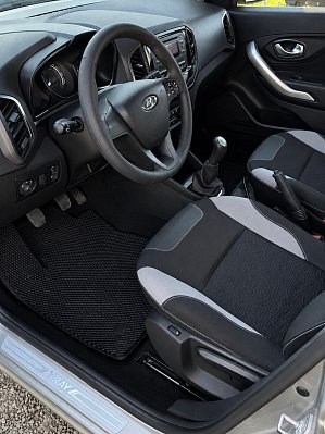 Lada (ВАЗ) XRAY Exclusive (2018), 2017 года, пробег 181475 км