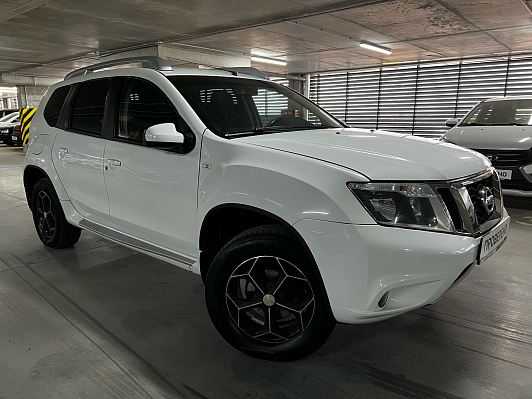 Nissan Terrano Elegance, 2016 года, пробег 243000 км