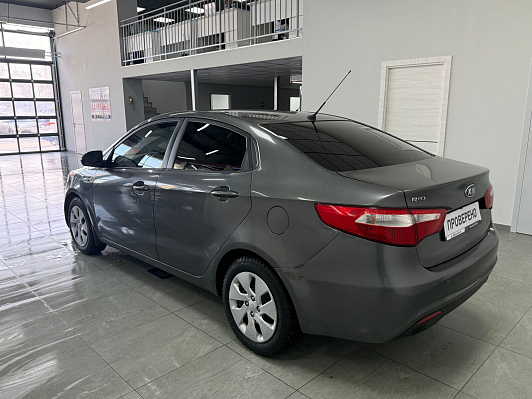 Kia Rio Luxe, 2011 года, пробег 131000 км