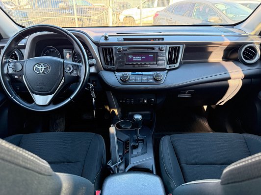 Toyota RAV4, 2018 года, пробег 208900 км