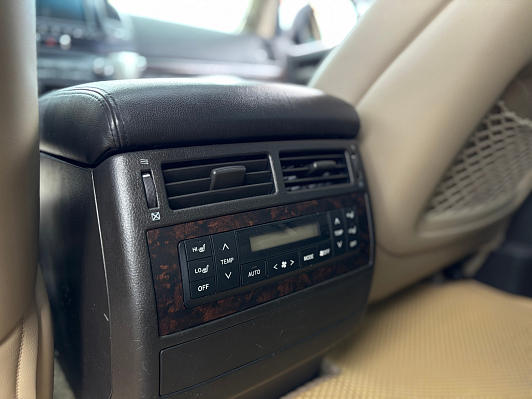 Toyota Land Cruiser, 2011 года, пробег 321650 км