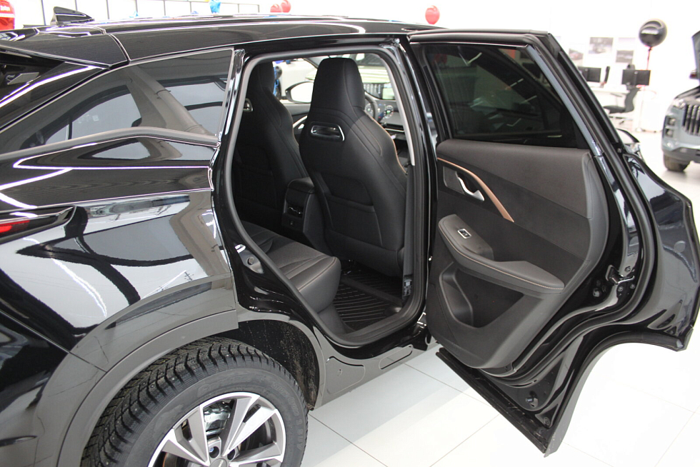 Omoda C5 Драйв (2025), черный