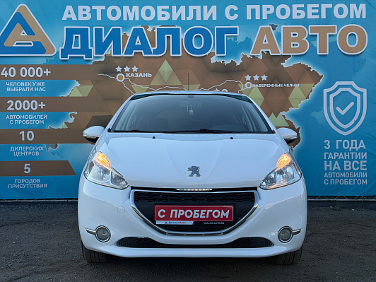 Peugeot 208 Active, 2014 года, пробег 150000 км