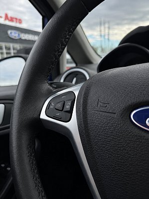 Ford Fiesta White and Black, 2018 года, пробег 144314 км