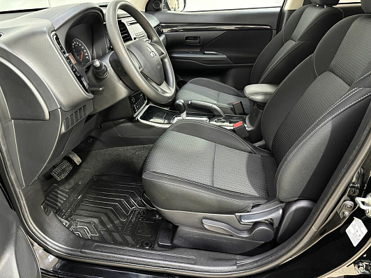 Mitsubishi Outlander Inform, 2020 года, пробег 90700 км