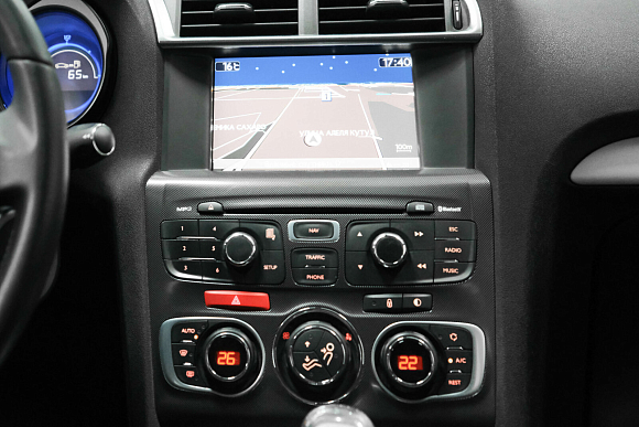 Citroen C4 Exclusive, 2014 года, пробег 118000 км