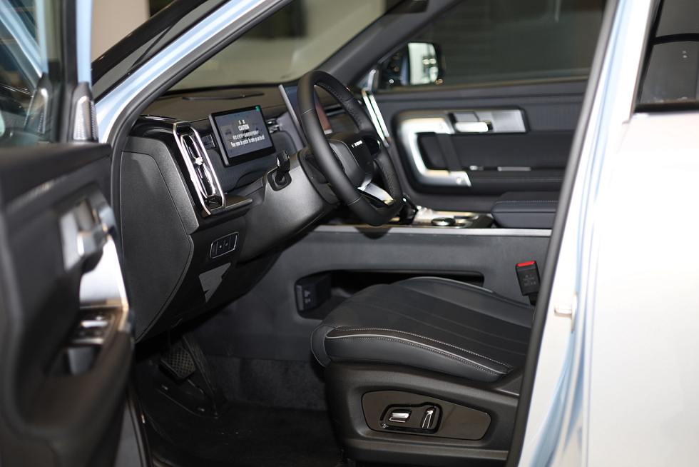 Jaecoo J7 Active, серебряный