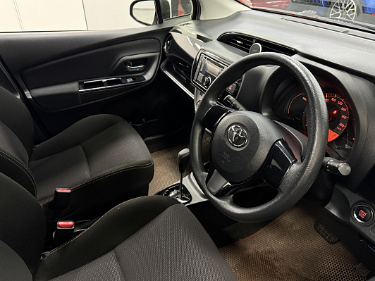 Toyota Vitz, 2019 года, пробег 40127 км