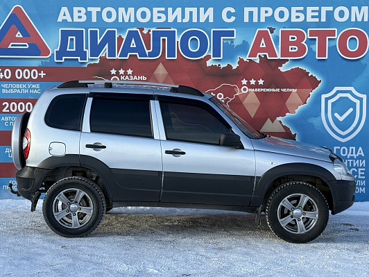 Chevrolet Niva LE Camouflage, 2016 года, пробег 97050 км