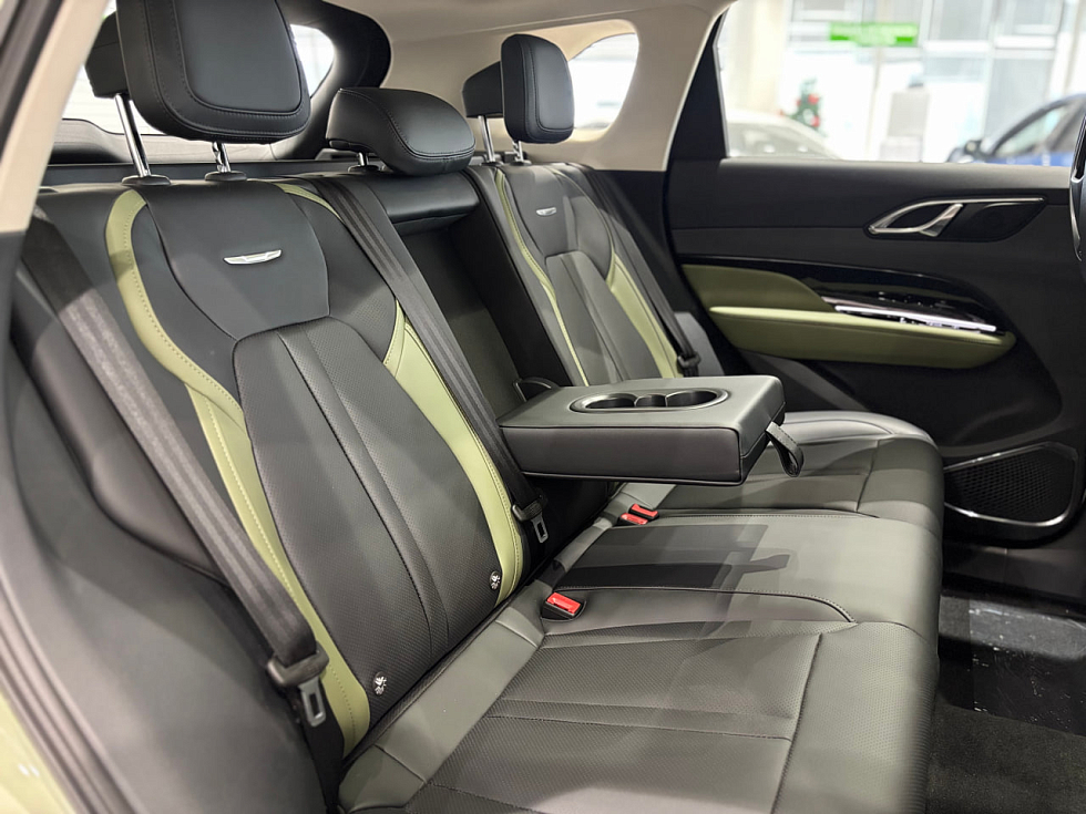 Hongqi HS3 Комфорт, зеленый